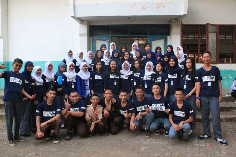 OSISLibelsMks's tweet photo. Panitia MOS tahun ajaran 2015/2016. 😊 http://t.co/B58NGHT7fW