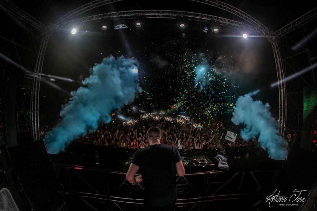 AntoniioJos's tweet photo. @Zomboy_music hope u Like it!🙌🏼🇵🇷🇵🇷🇵🇷 http://t.co/umGYIyEjhA