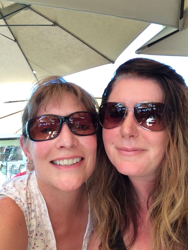 winekath's tweet photo. @LakeBreezeWines w/ @baxlisa #goodtimes #goodtimes http://t.co/CU0TmC2l0U