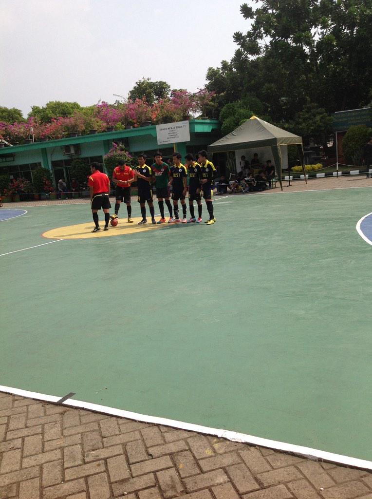 Dust_Futsal's tweet photo. Starting tim B !! http://t.co/KMXVnyhKTL