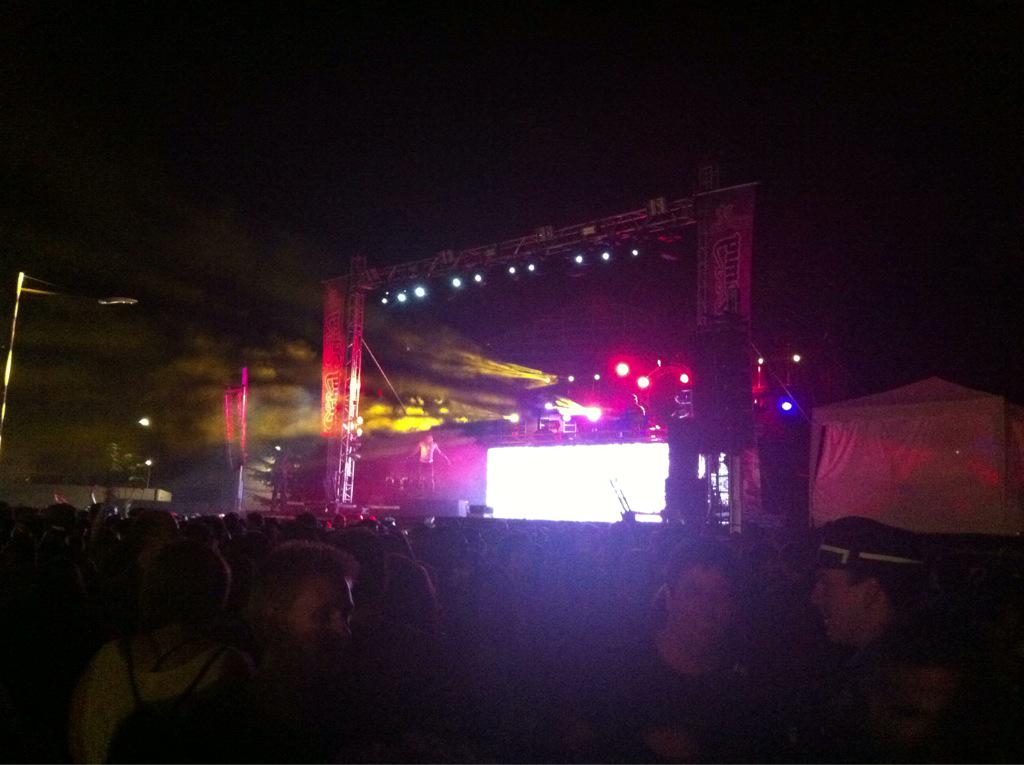 a2_vasos's tweet photo. Ultima noche de #FiestasSantaMarta2015. ¿Que disco movil te gustó mas? 
RT #MusicalSanchezMarcos
FAV #GlobalSound http://t.co/ayNoYkxUgu