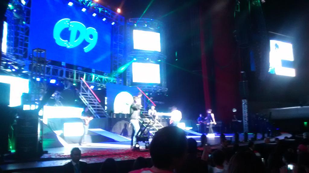 BubulubuMx's tweet photo. ¡@somosCD9 nos dice que quiere ser nuestro Amante Bandido en el Popurrí de canciones en español! http://t.co/Wcwsta4Sem