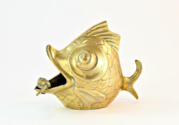 findsfromyester's tweet image. Brass Fish Figure, Man Cave Decor, Lake House Decor, Beach .. arnd.co/aBdGV  #bestofEtsy #etsyretwt