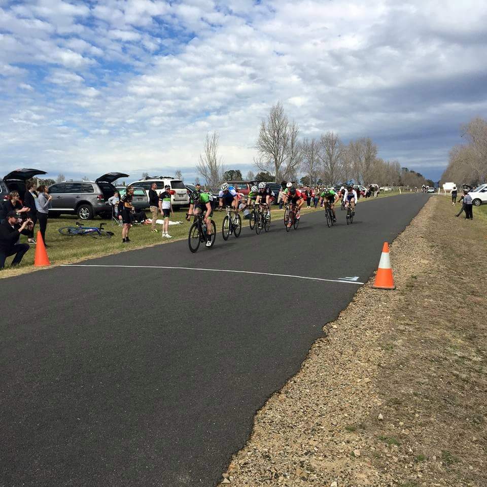 ParkBikes's tweet photo. Our man Josh Toovey wins the @CyclingNSW @mudgeecycleclub #mudgeeclassic B in style #hometrack http://t.co/Azr1KdNSTA