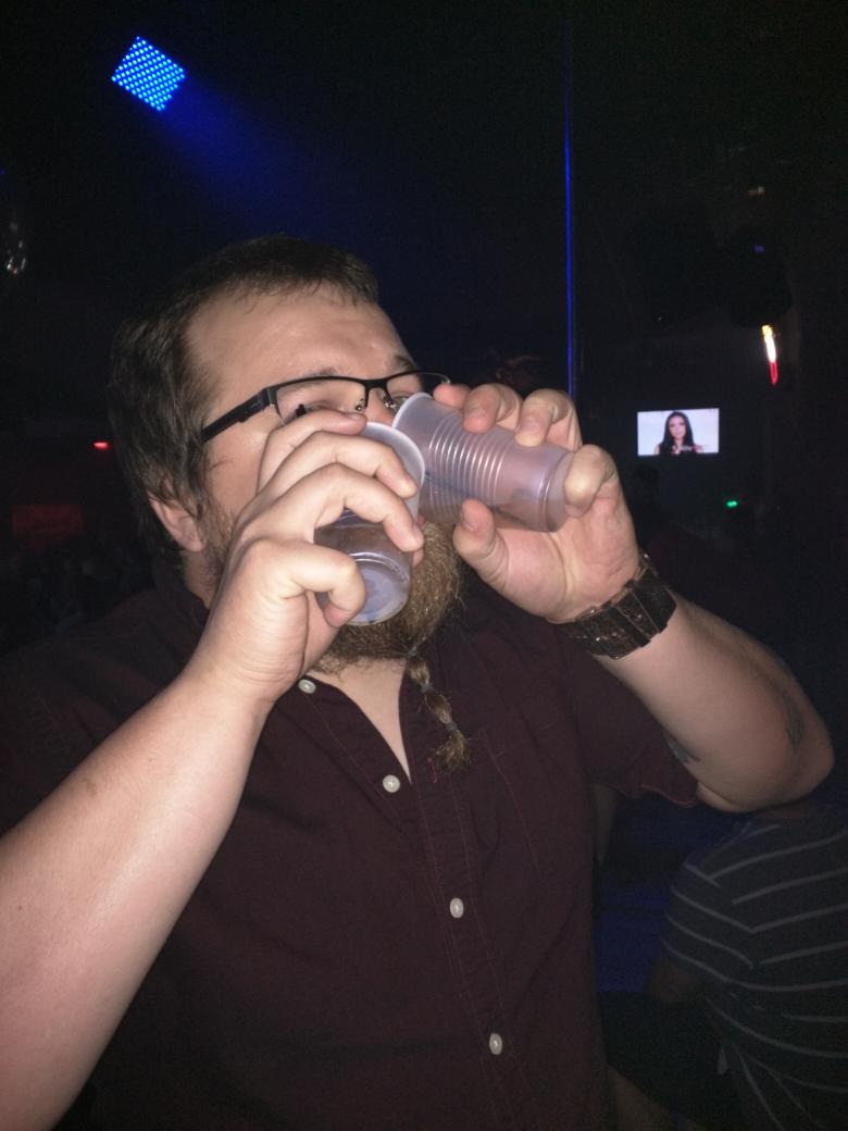 MythicGlass's tweet photo. Drinking at #dungeonsanddeviants is some great fun! http://t.co/6R2KHrypm6