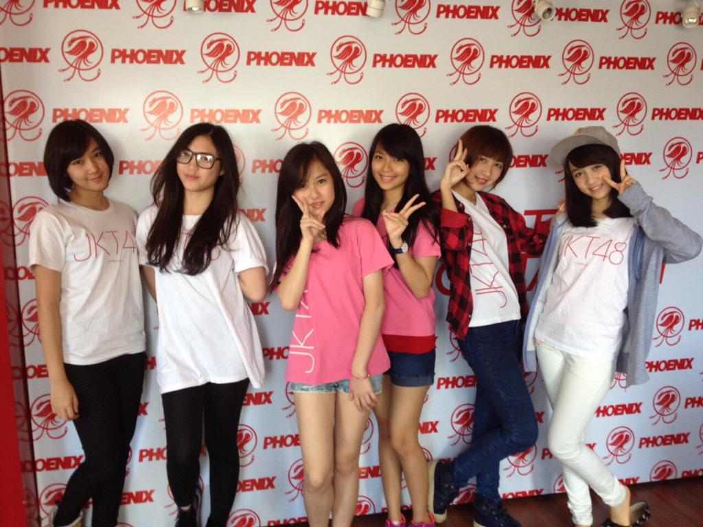 ayanashb0306's tweet photo. Kalo dvd bisa 2 shoot>.< dateng ya ~~~~ di tungguuuuu>.< http://t.co/qu3Ay14ODR