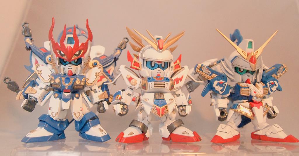 ロボ寿喜男 地上最強編とりあえず主役揃いました ここまでくると次は頑駄無大皇帝ですかね 武者衛府弓銃壱 阿修羅頑駄無 白竜頑駄無 Http T Co Njf52coy7u Twitter