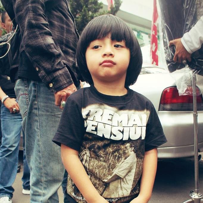 Jamedud <a href="/tyaarifinNW/">Tya Arifin</a> <a href="/sindylasmana1/">Sindy Lasmana</a> <a href="/sorayarasyid12/">Soraya c∕̴Ɩl-rasyid</a> <a href="/dodisanjaya/">DODI SANJAYA 🔴⚫️</a> <a href="/aris_nugraha/">Aris Nugraha</a>