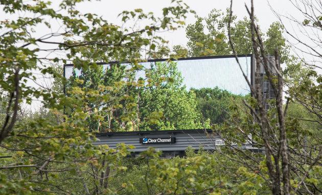 Love this <a href="/HuffPostArts/">HuffPostCulture</a>: Artist replaces billboard ads with nature photos. huff.to/1guQz8B via <a href="/G_nobes/">Ryan Grenoble</a>