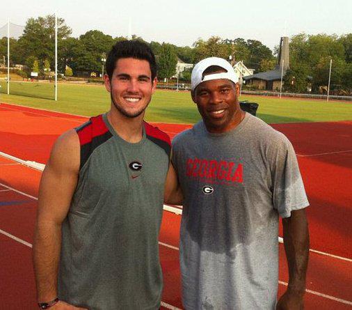 BassinDawg's tweet photo. #Dawgs 34 Days 'til Kickoff featuring legendary 3x All-American @HerschelWalker! #BuildThatManAStatue #GoDawgs http://t.co/3oOwuJp232