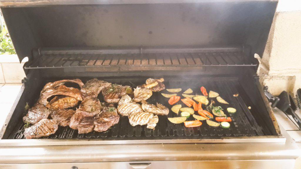 Marco_Huck's tweet photo. Saturday outdoor #BBQ. Refulling for last week of trainingcamp. #August14 can come. #MH14CHAMP #BoxingHuck #HuckGlow http://t.co/Q5m1C2UnqT