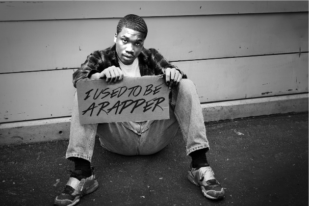HHDN_Crypto's tweet photo. . Drake Fans Ask For Donations To #SaveMeekMill With New Website http://t.co/yIkuJYpqMt http://t.co/EacEa4q2zU