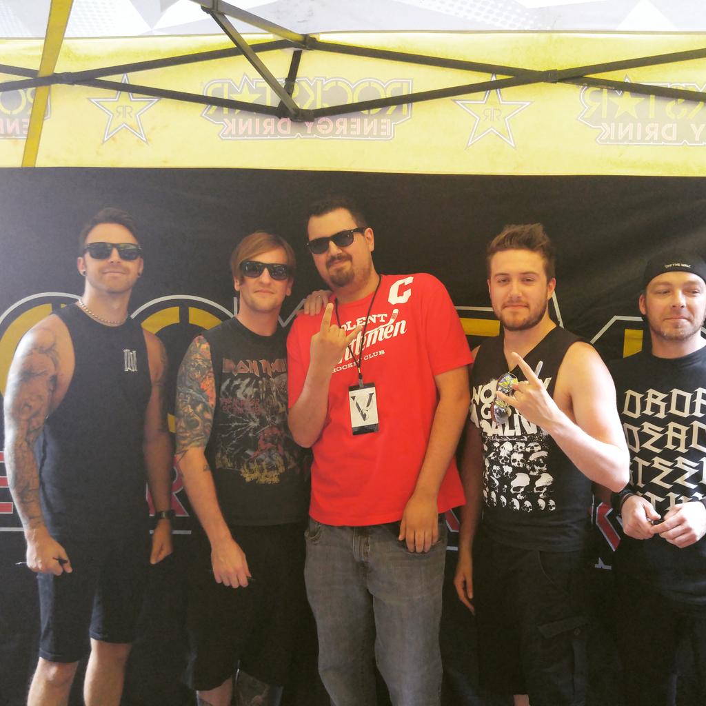 DenniS The MenAcE tweet media