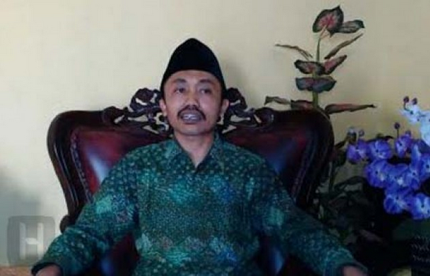 hidcom's tweet photo. Ingin Selamatkan NU, Idrus Ramli Akui Didorong Para Kiai Calonkan Ketua Umum PBNU. #MuktamarNu http://t.co/z9Dm3xcjqL http://t.co/J1fC5cAf8b