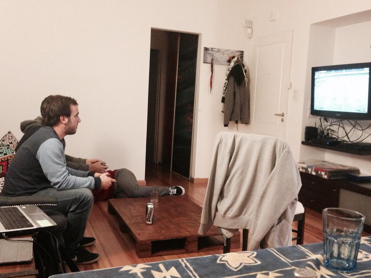_Gallego__'s tweet photo. @cotehernaiz cote hernaiz!! 👋🏻👋🏻👋🏻 http://t.co/c8zQ23QDVT