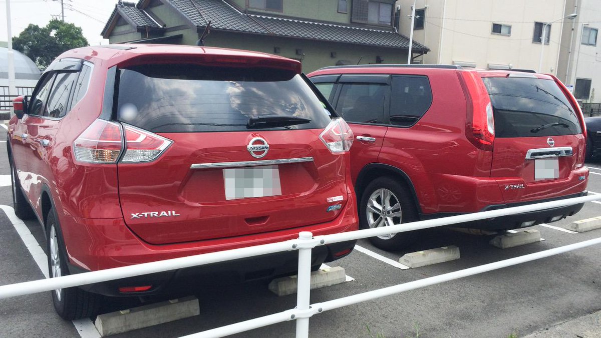 けっぱ 3代目日産エクストレイル ハイブリッドht32と2代目t31 どの車と比較してもエクストレイルt32はデカい F Nissan Xtrail Http T Co 3clvptlmds
