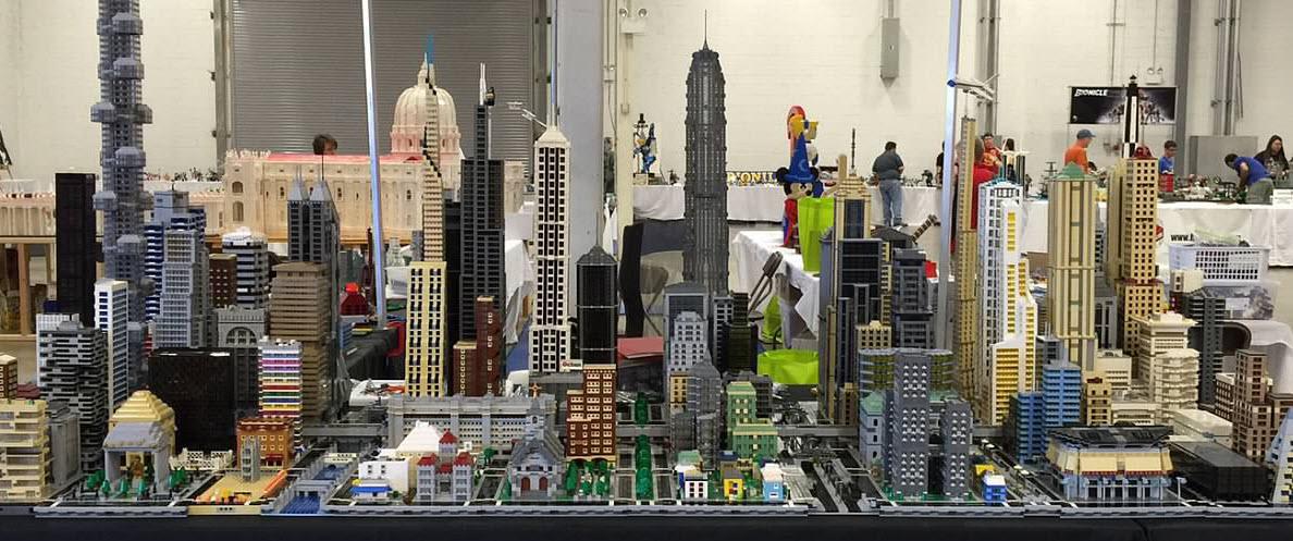 MOCTrials's tweet photo. Day 2 of BrickFair Virginia begins! #BFVA http://t.co/JEMRcOhhFN http://t.co/rK5n0b7Slq