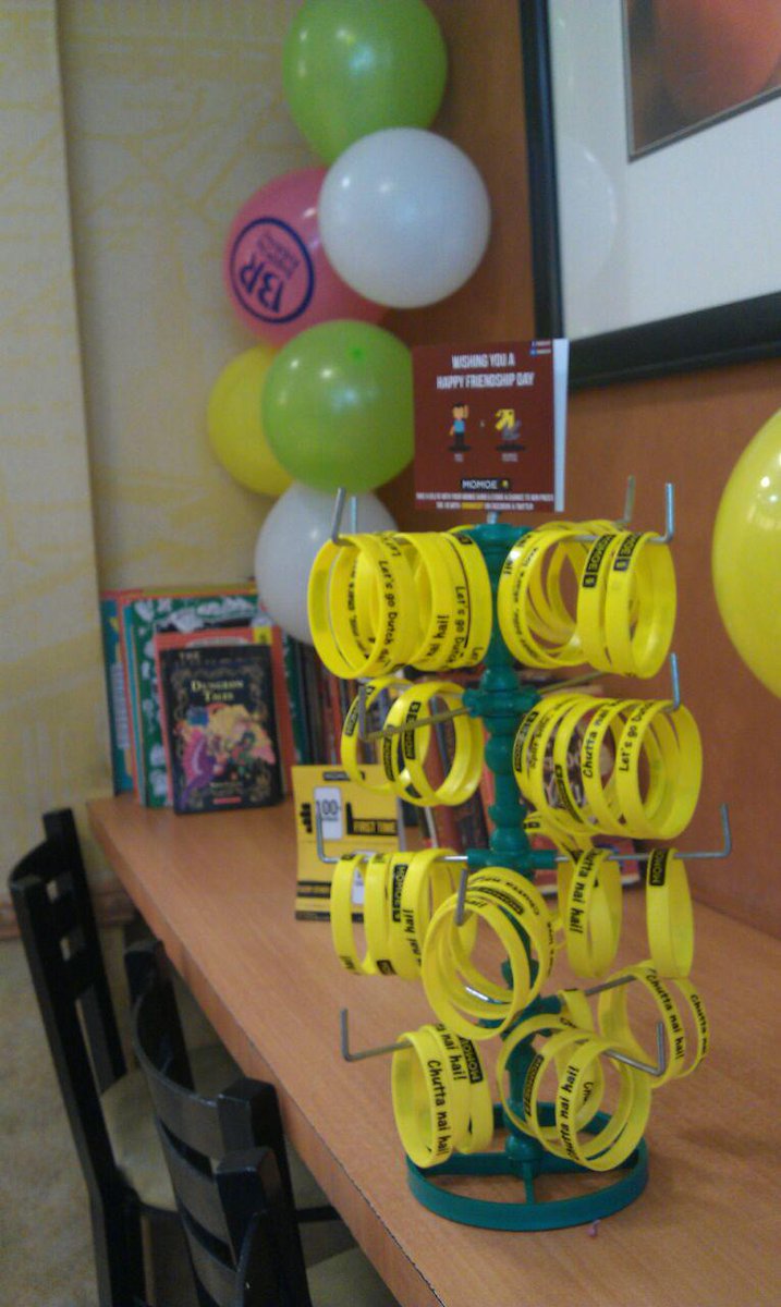 MomoeApp's tweet photo. Head to @BaskinRobbinsIn HSR today and grab your #MomoeBFF wristband! #FriendshipDay #ThatMagicalFriend http://t.co/8CXCQM8BZu