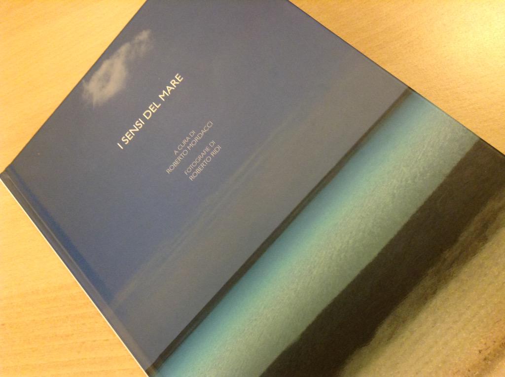 #cosastoleggendo 'I Sensi del Mare' 10 filosofi 10 testi sul concetto del mare by #Acquadellelba <a href="/MyUniSR/">Università Vita-Salute San Raffaele</a>