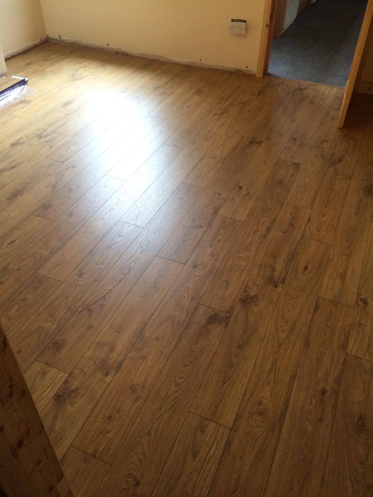 mcl_matthew's tweet photo. Another beautiful floor installed in #lincoln #quickstep laminate flooring, range is called Elite, http://t.co/HeuRtiQWZ1