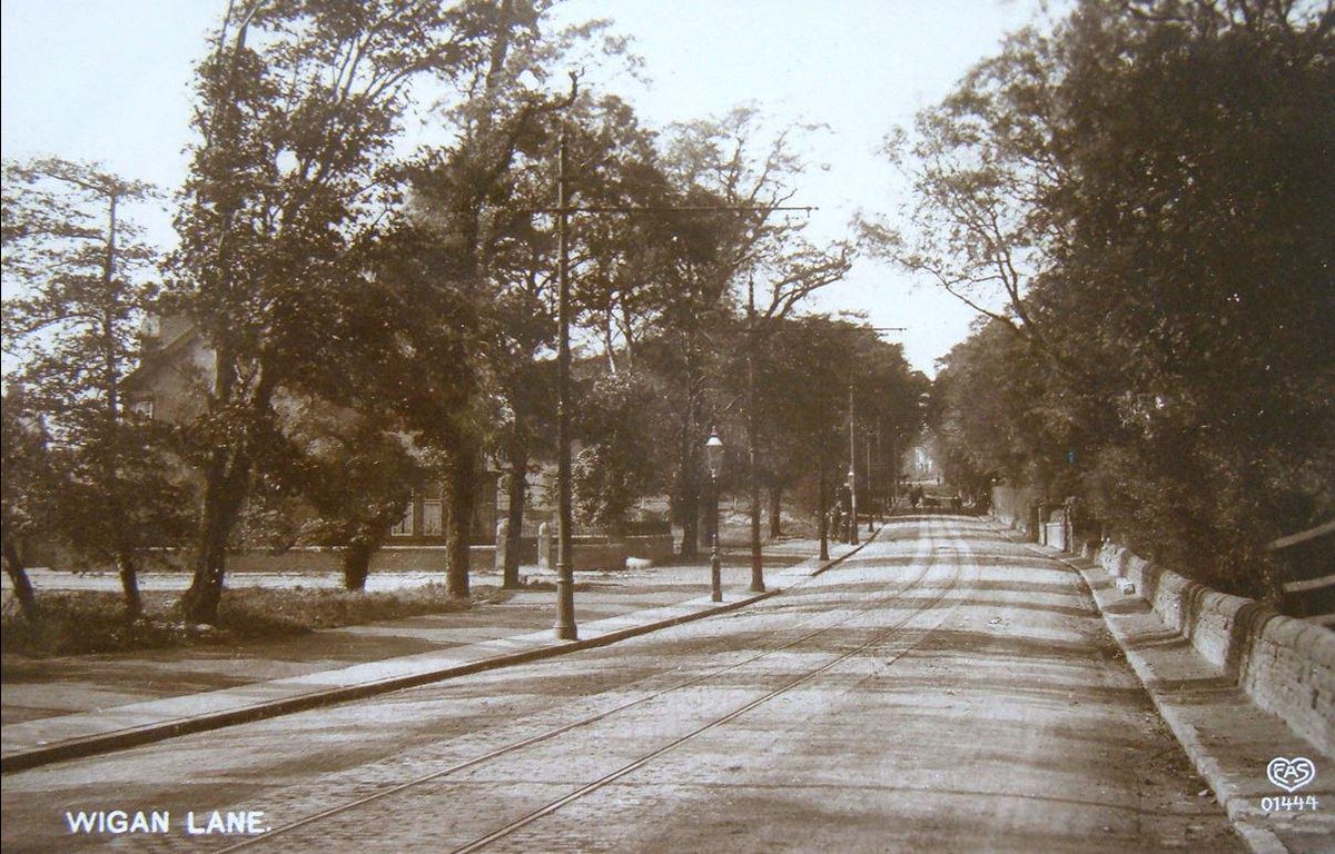 #Wigan Lane 1900, date?  I  have 30 Wigan #Prints by Harry Walder see a few here on.fb.me/1IgTbxK
