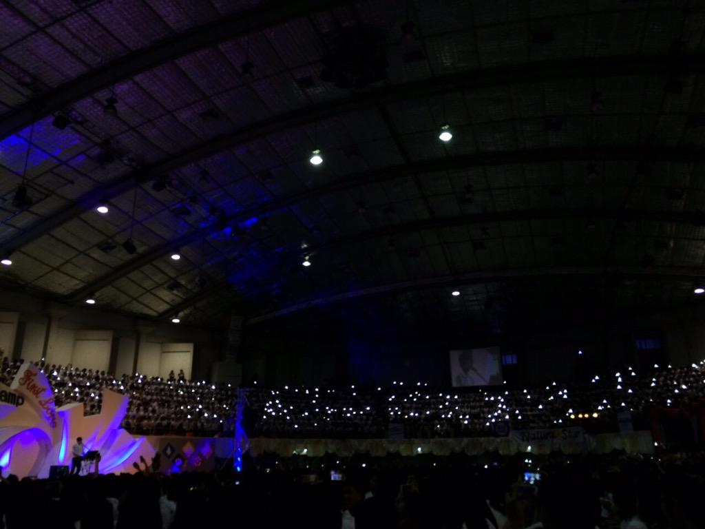 deathetgone's tweet photo. ละอองแฟลช #ทีมนเรศวร #firstlove #beginningcamp14 http://t.co/JDUPyR9Rp6