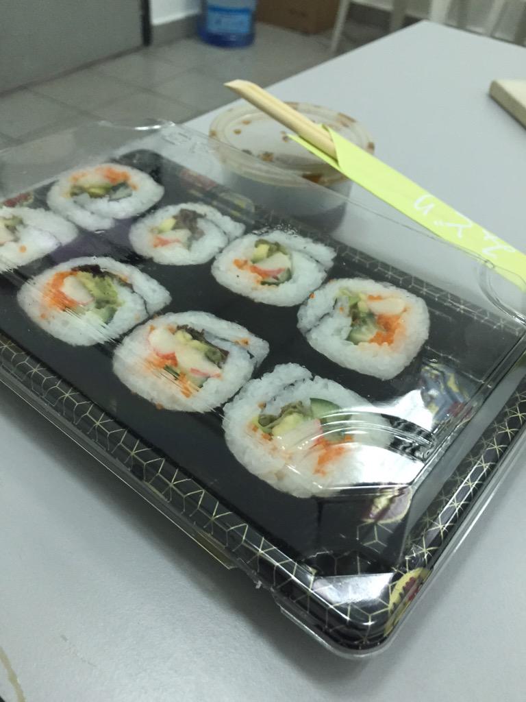 obiOneX's tweet photo. Thanks to @leoncamier. After 2 of these I weigh 1kilo more but I'm also very happy more!! 😑🇯🇵 http://t.co/vmzP9QhJT8