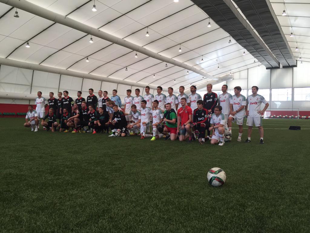 CLYyhqVWIAAap2g.jpg:large