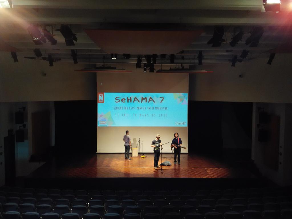 Skrg Bondan Rastika &amp; friends @bbondann sdg persiapan pembukaan SeHAMA 7 jam 3 sore ini.Yuk merapat ke <a href="/GI_Indonesien/">Goethe-Institut ID</a>