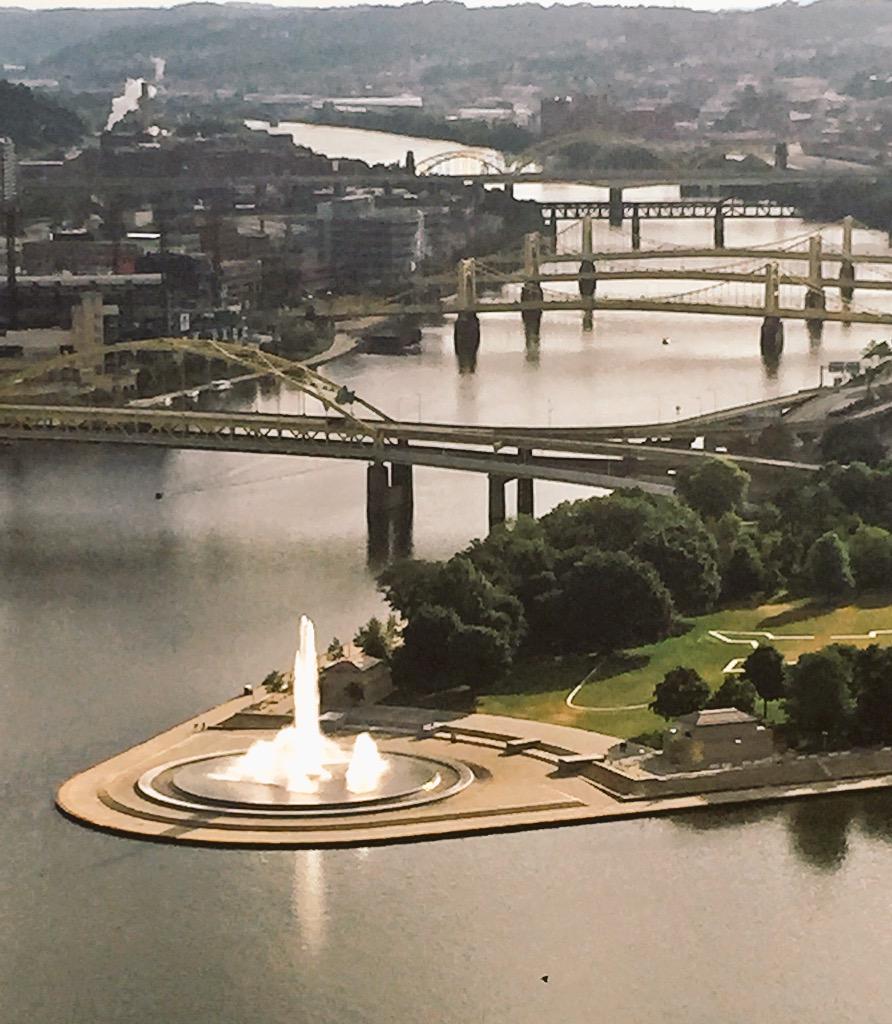 bigbenzaburgh's tweet photo. My view from @duquesneincline #Pittsburgh #lovepgh #PGHBeliever #followwithme #pghambassador @vstpgh #somepgh http://t.co/JMfegWk0VD