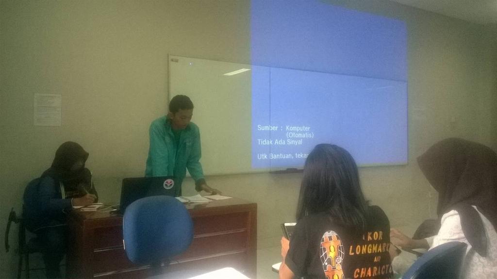 Ini suasana rapat konsolidasi dengan senior. Panitia Halal Bihalal &amp; IKA IKOR 2015. Keep spirit teman-teman!