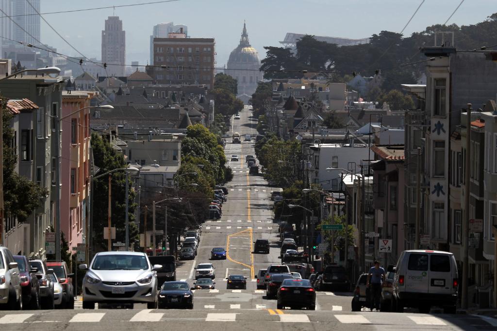 Forbes's tweet photo. 5 years of student loans = 1 year lease on a studio apartment in San Francisco
http://t.co/5MIgHXgXKB
#TopColleges http://t.co/3fI4hhzvOh