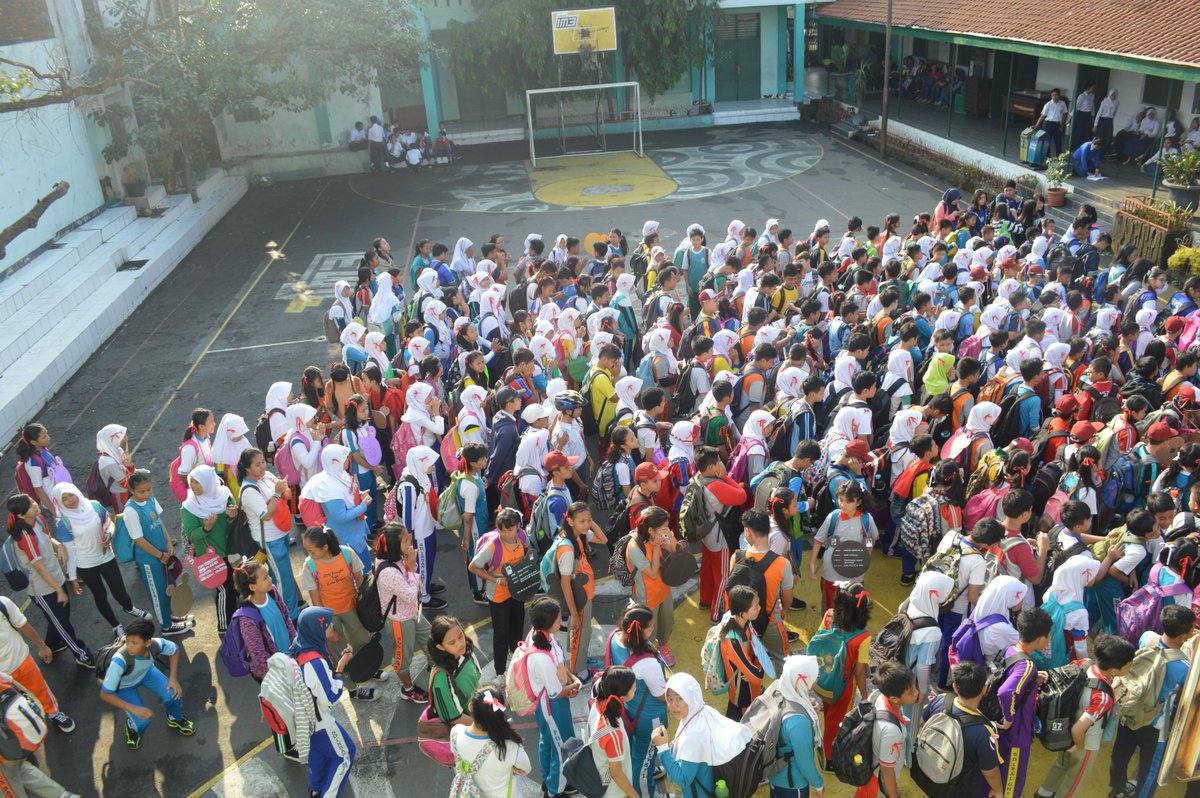 kita flashback waktu outbond kemaren yuk! @OSISSMPN2BOGOR