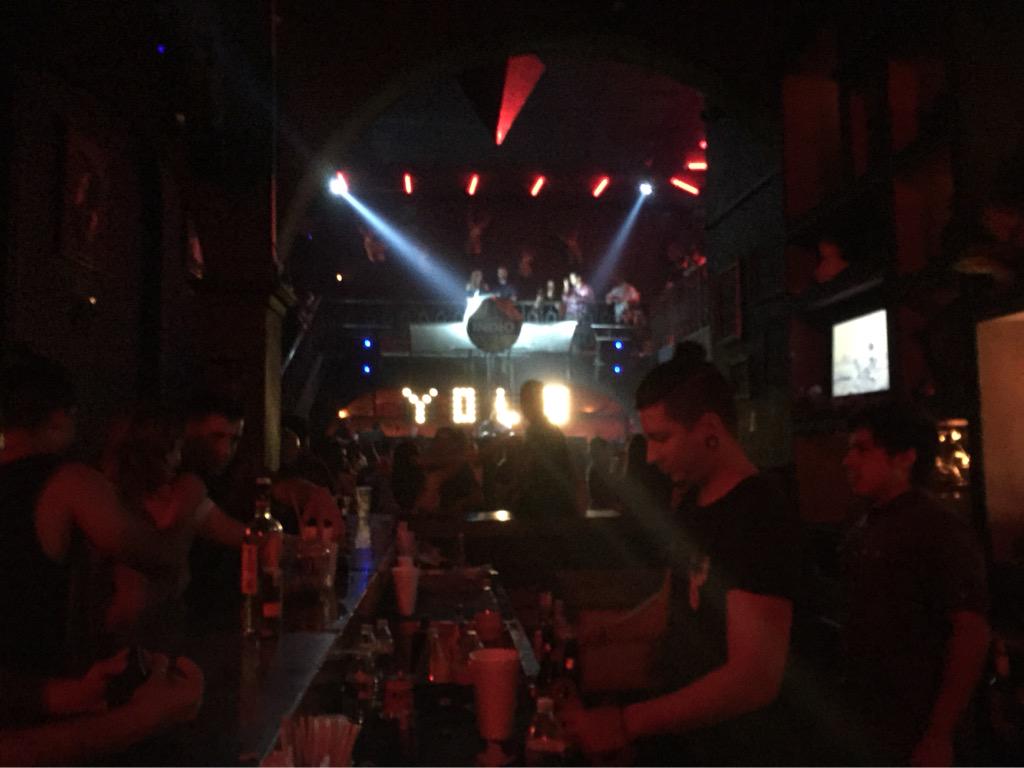 BackroomHmo's tweet photo. Yolo #backroomhmo http://t.co/NjVTj3v7xB