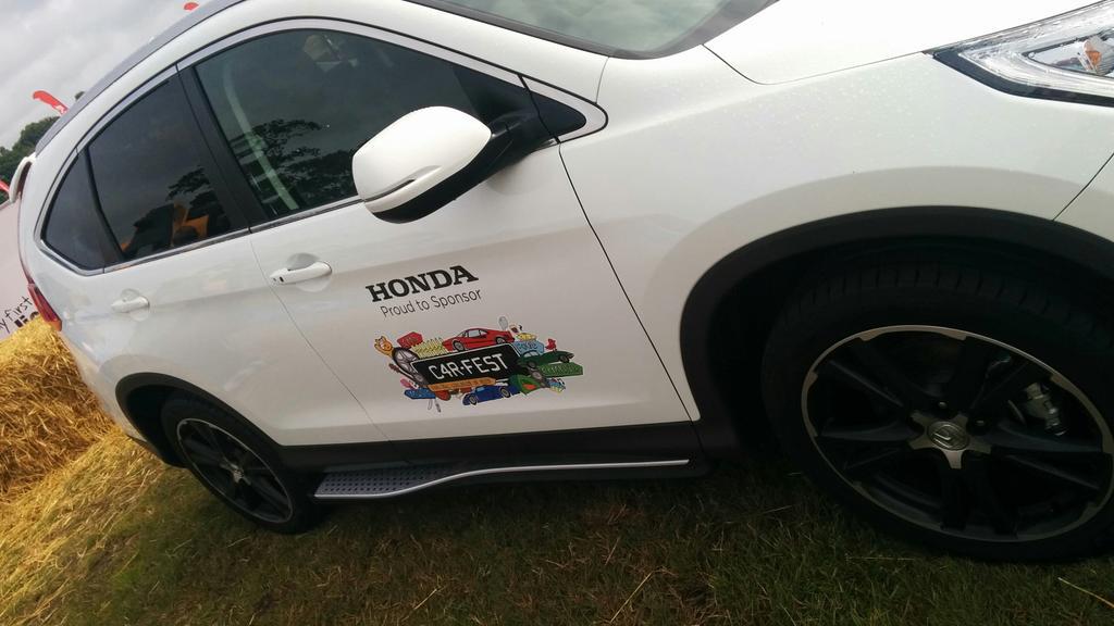 ctro_uk's tweet photo. A selection of the @Honda_UK Vehicles on show at #Carfest! Looking good folks! #TypeR #BTCC #TwoWheels #TypeRisHERE http://t.co/3Xqd6cynl7