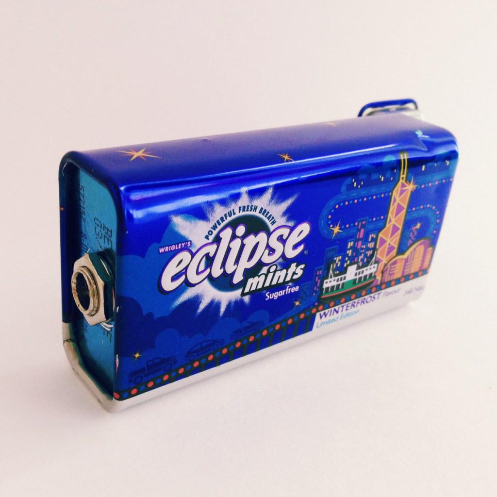 Pure Solar USB Charger foolishandforgetful.wordpress.com/2015/08/02/pur…