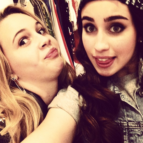 BeaMiller_BSS's tweet photo. "E' io di te non mi dimentico un bel niente." http://t.co/jDffv7DDNM