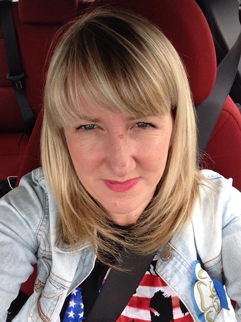 suzibewell's tweet photo. #eek en route to see @embrace @RichardMcNamara @dannymcnamara @scrumpyjackcat @mikebesty @MrMickeyDale @KendalCalling http://t.co/qPL9PVpnB6