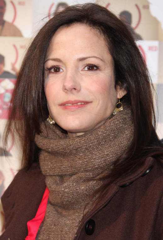 Weeds star Mary-Louise Parker turns 50 today! Happy birthday, Mary-Louise! 