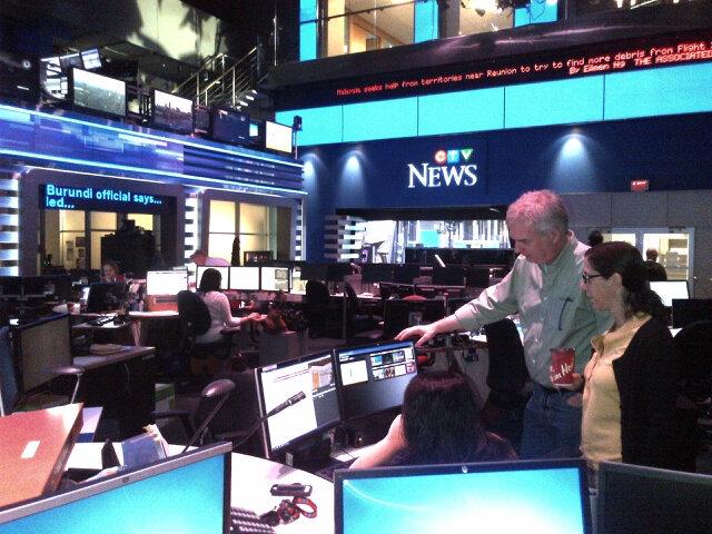 RT @LisaLaFlammeCTV: Gearing up in the <a href="/CTVNationalNews/">CTV National News</a> room for  9:30am eastern time special broadcast #Election2015