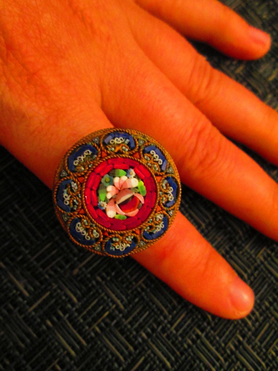 shop_jacie's tweet image. Italian Rose Ring // One of a Kind // Made in Chicago // Rose Ring // O… etsy.me/1uKH3yY #Etsy #ColorfulRing