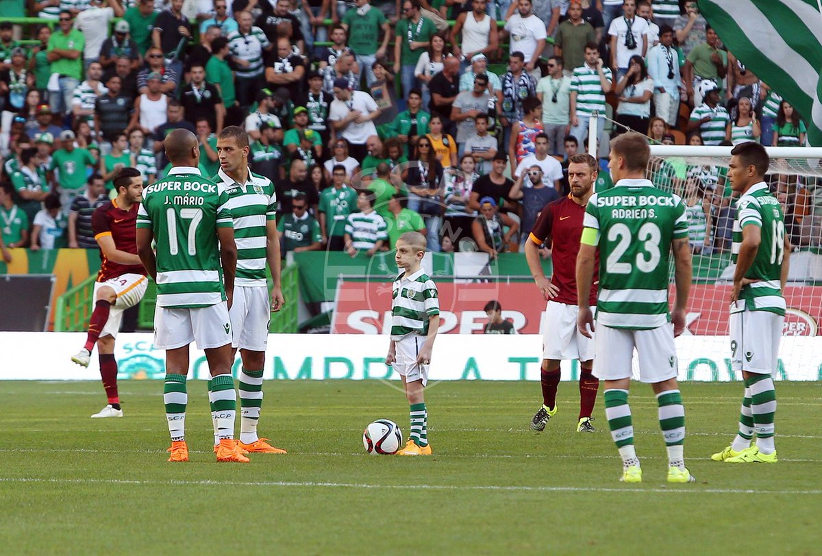 SportingCP's tweet image. Após superar um período difícil, Gabriel deu ontem o pontapé de saída. Parabéns, 'leão'! #TuVaisVencer
