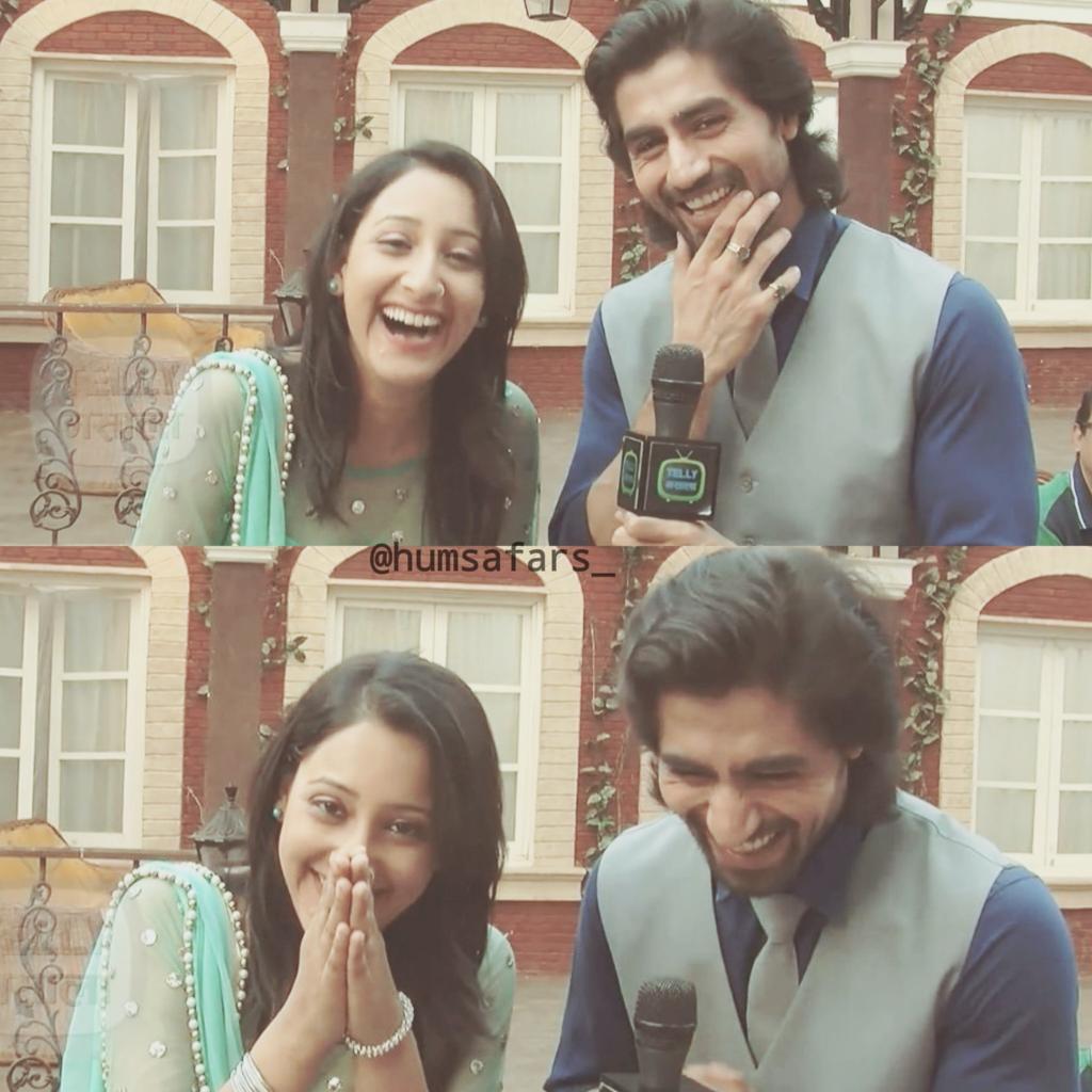 Humsafars_'s tweet photo. "Nothing compares to the stomach ache you get from laughing with your best friends 💗"
HAPPY FRIENDSHIP DAY EVERYONE 💕 http://t.co/B3DGjzAKzA