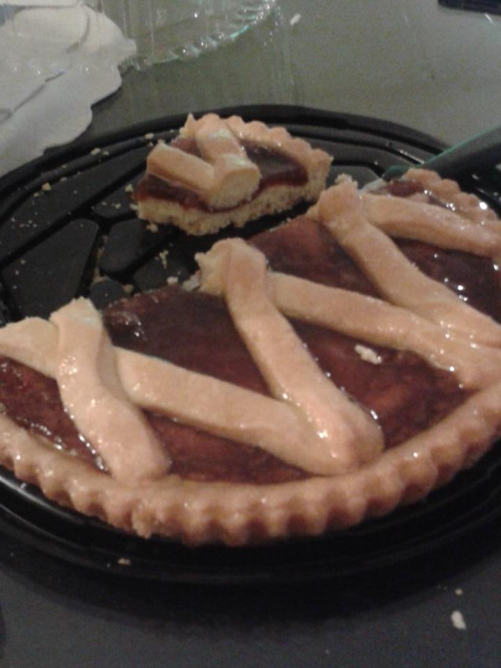 cecichamale's tweet photo. Elecciones + mates + pasta frola + lluvia http://t.co/T0zn67e11Z