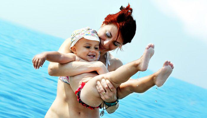 ScaryMommy's tweet photo. I can tell how much you love your baby http://t.co/z0Ca5W3wlb http://t.co/hpYrRmGfds