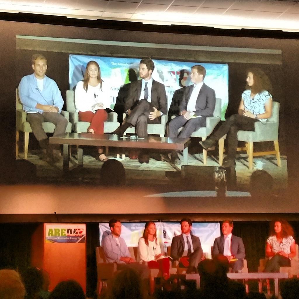 diana_dehm_snae's tweet photo. #NextGen #YUCCIES #getit @areday #areday #abbystern #PeterHans #chloemaxmin http://t.co/2rPtf8vBcY