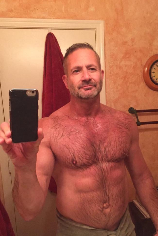 GayFoxDating's tweet photo. #Handsome #Sexy #Gay #Hot #SilverDaddies! We like him. Join http://t.co/L5j8hPFW8i free. Retweet -share the love. http://t.co/qIjifp0tKA