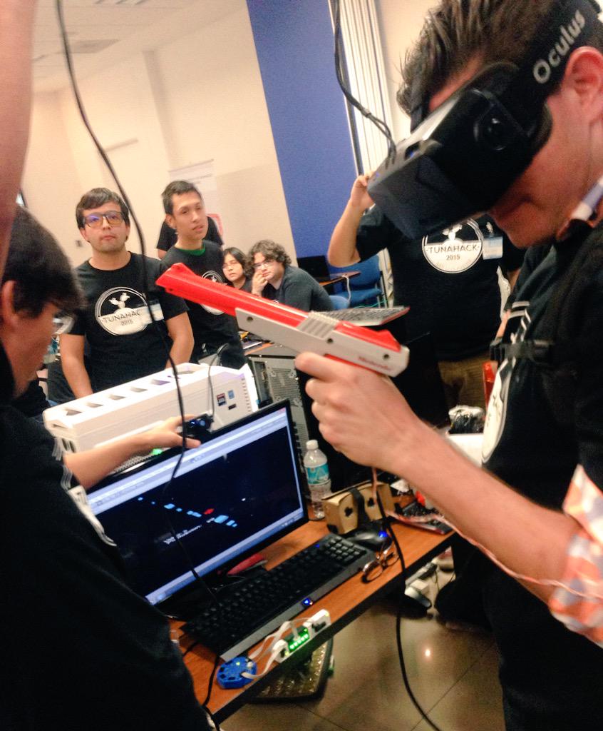 MLHacks's tweet photo. #SmartMind hacked a Nintendo device and connected it to an Oculus Rift to play Space Invaders! #TunaHack2015 http://t.co/28ettSkWq4