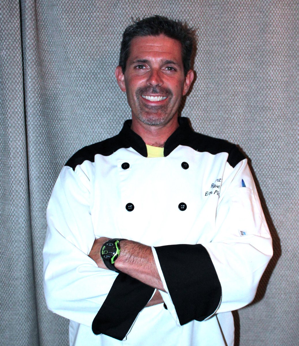 robertspaso's tweet photo. The Exec. Chef is the New Owner ROBERT'S AG - Congrats Chef Justin Picard @VisitAGCA  @CNTraveler @CA_CentralCoast http://t.co/dORgD9eGtJ