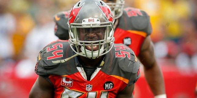 Buccaneers's tweet photo. BREAKING: The #Bucs and @LavonteDavid54 have agreed to terms on a contract extension! #FireTheCannons #SiegeTheDay http://t.co/pRiiEARCdv